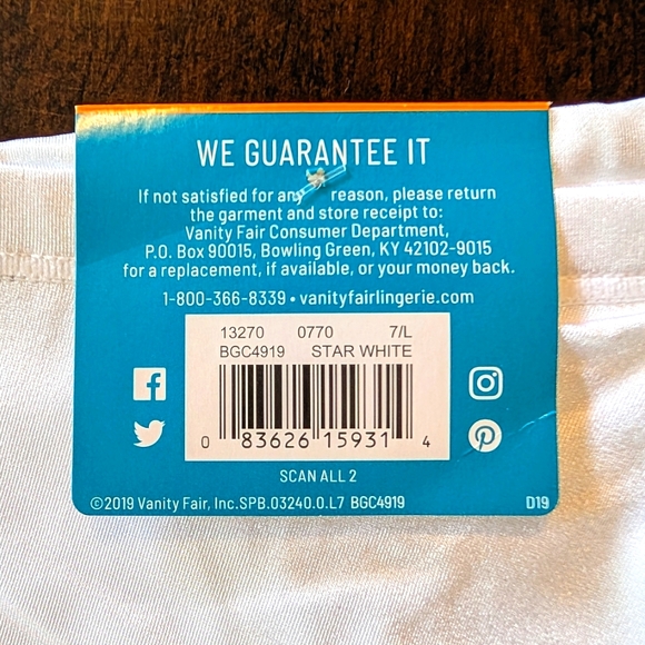 Vanity Fair Set of 8 Smoothing Briefs - Picture 4 of 7